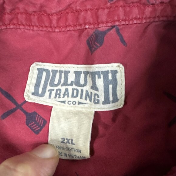 Duluth Trading Co Men's Red Grilling BBQ Short Sleeve Button Down Shirt Size 2XL - Picture 2 of 5